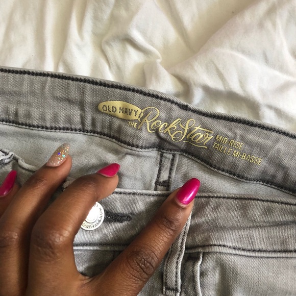 Old Navy Gray Faded Skinny Jeans - Picture 3 of 3